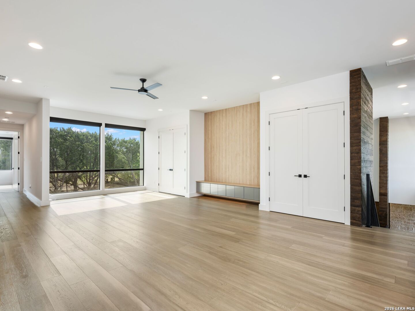 211 Wellesley Hill