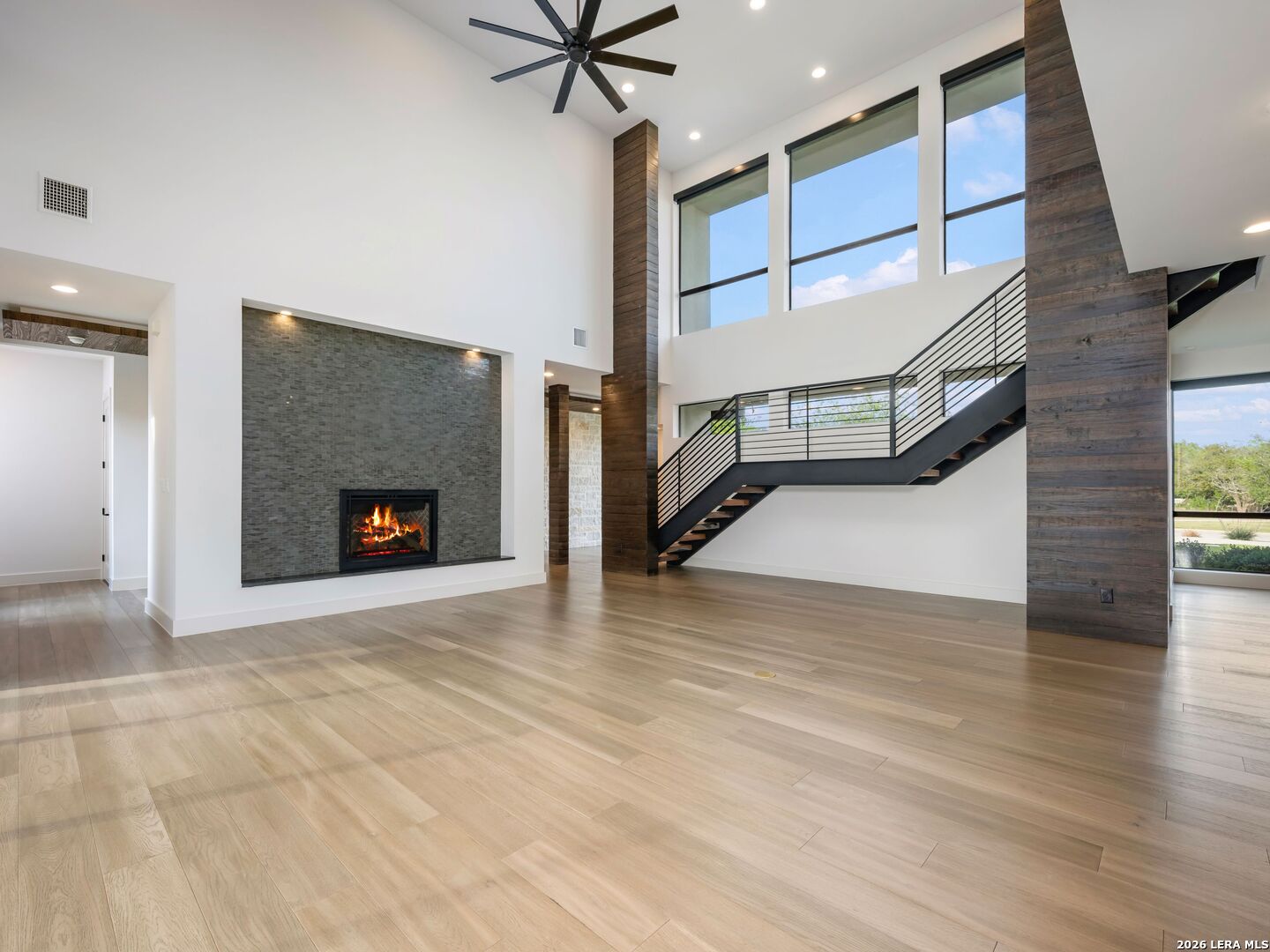211 Wellesley Hill