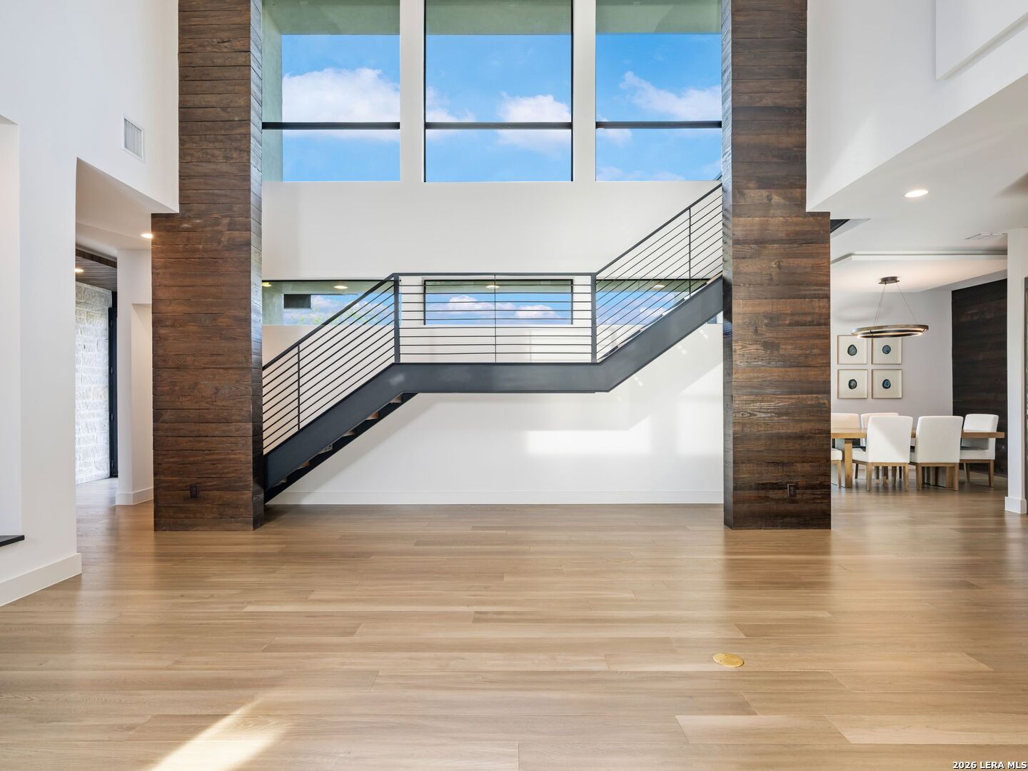 211 Wellesley Hill