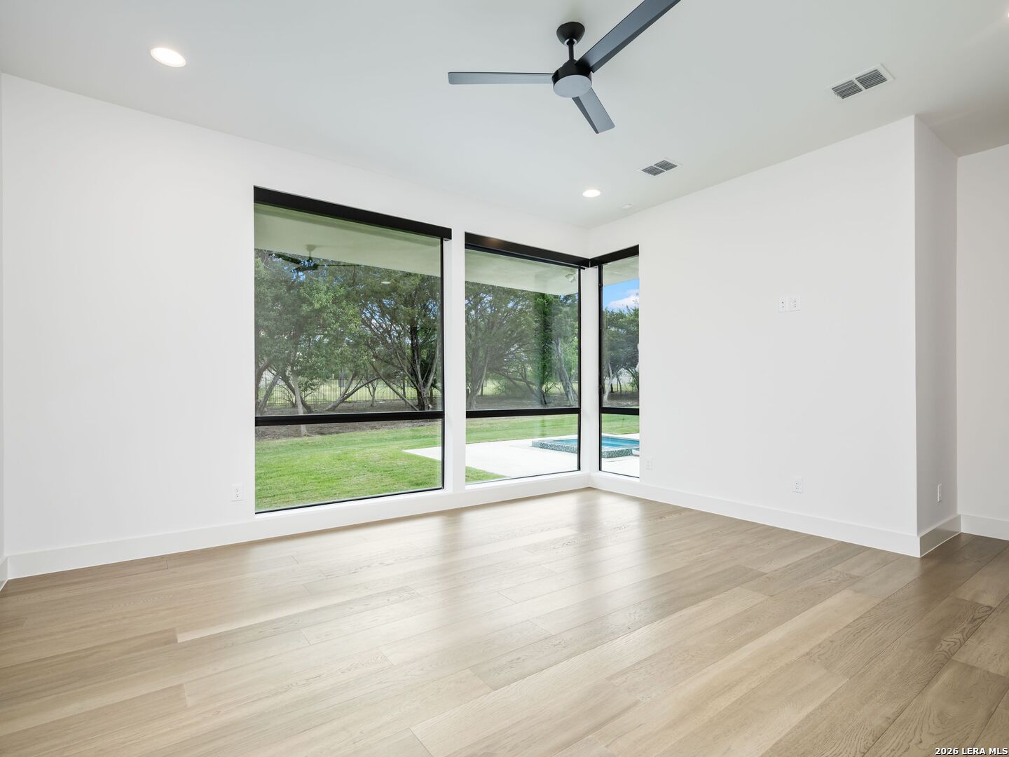 211 Wellesley Hill