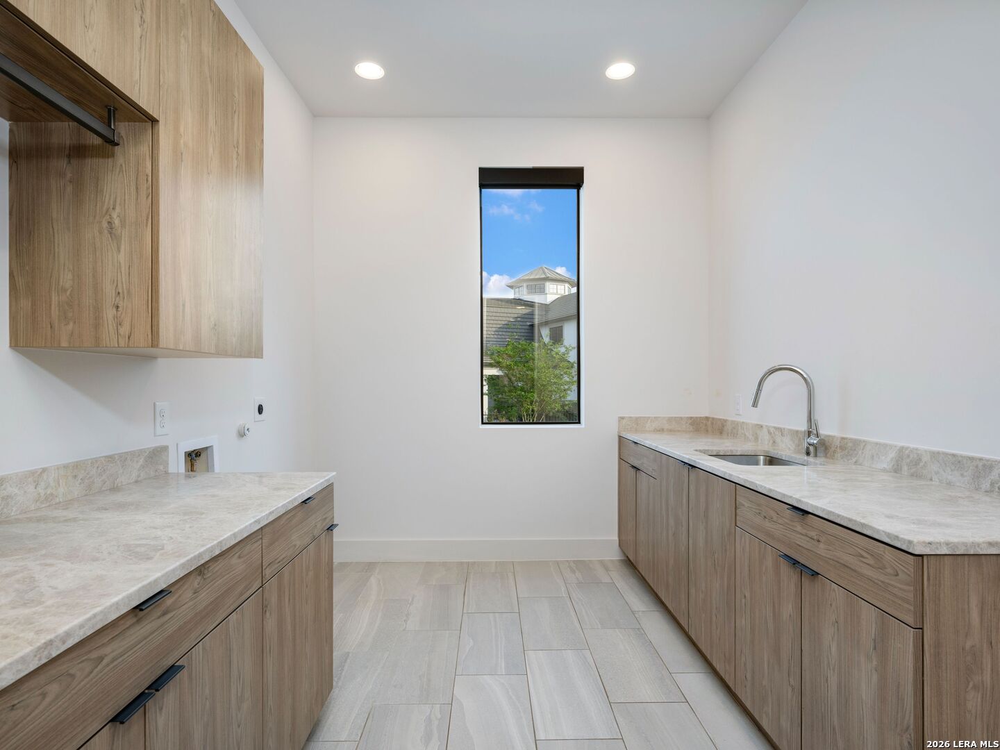 211 Wellesley Hill