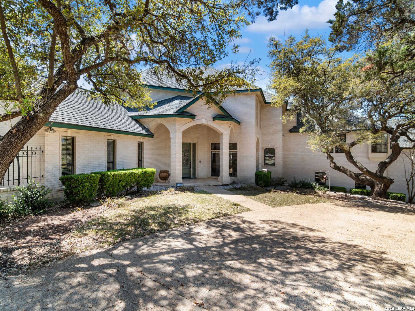 8706 Mountain Top