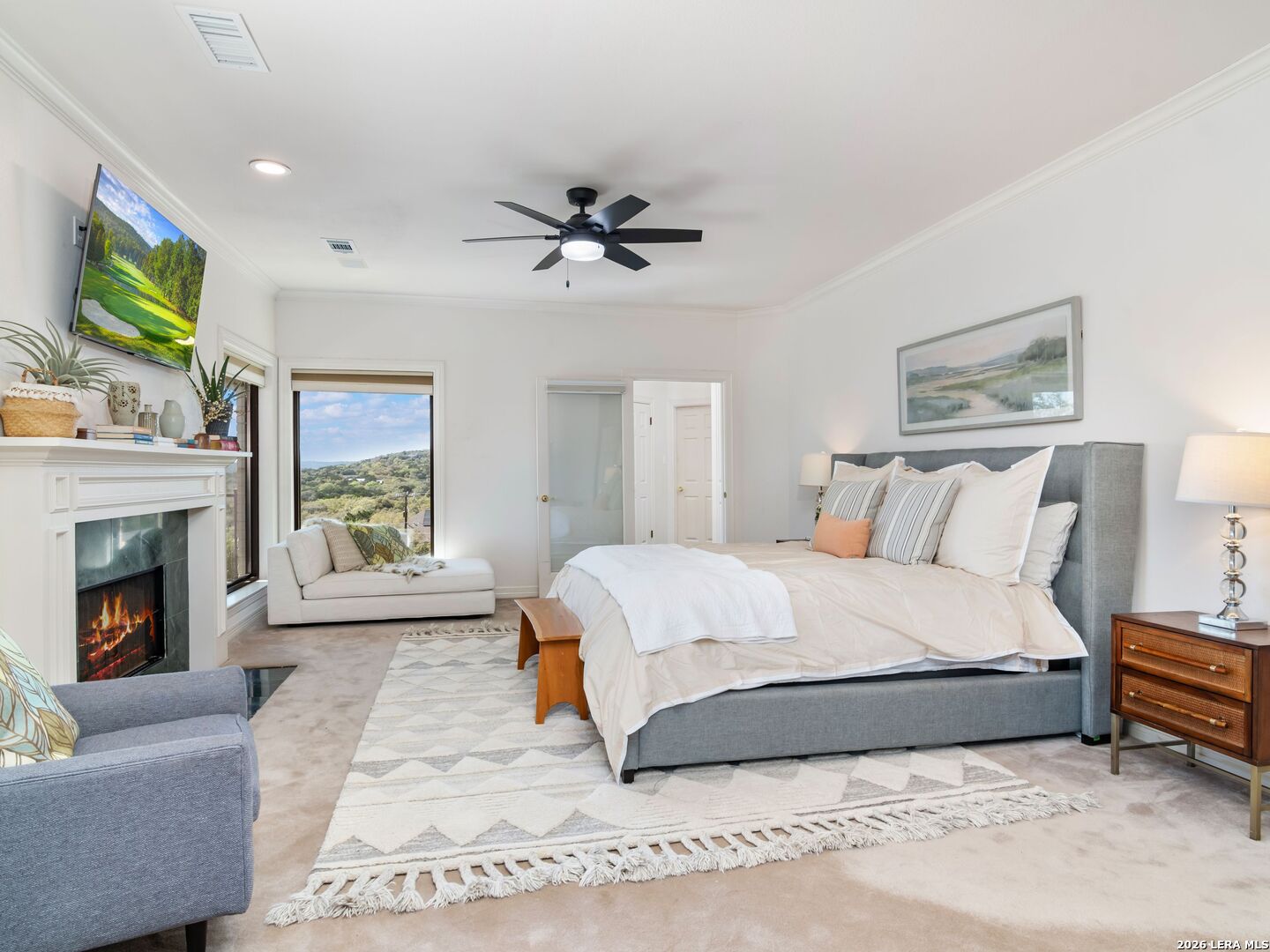8706 Mountain Top