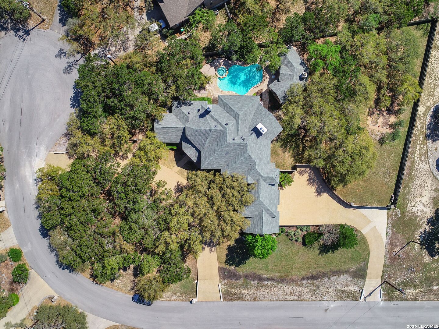 8706 Mountain Top