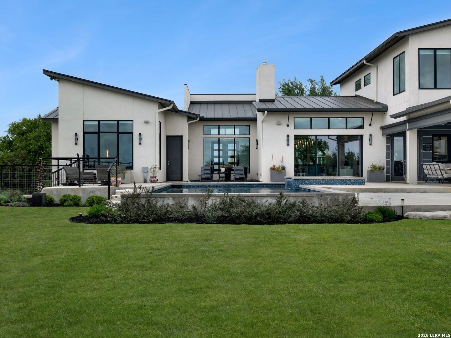 10206 Nina Ridge