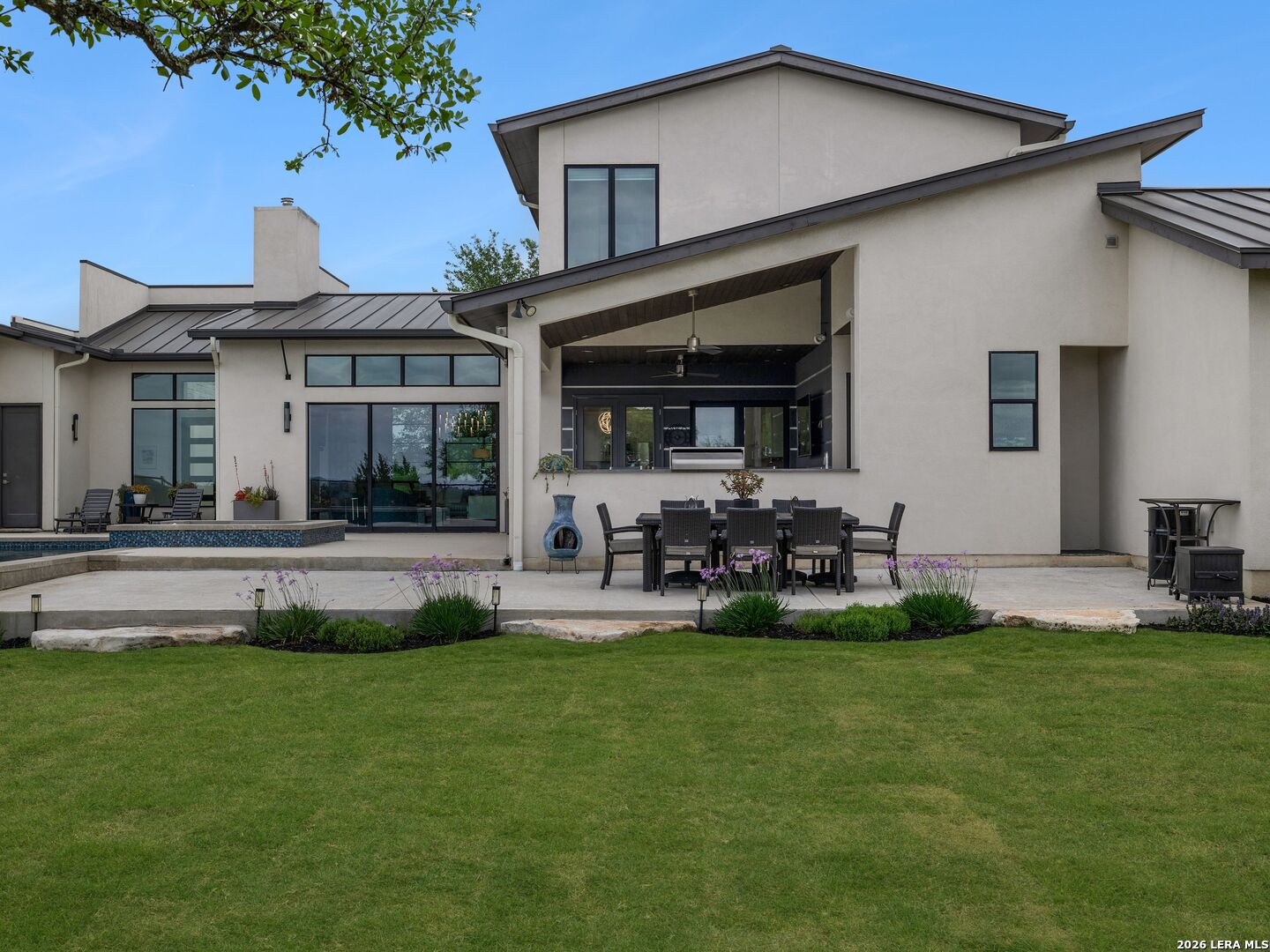 10206 Nina Ridge