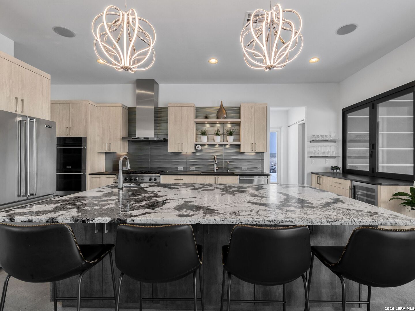 10206 Nina Ridge