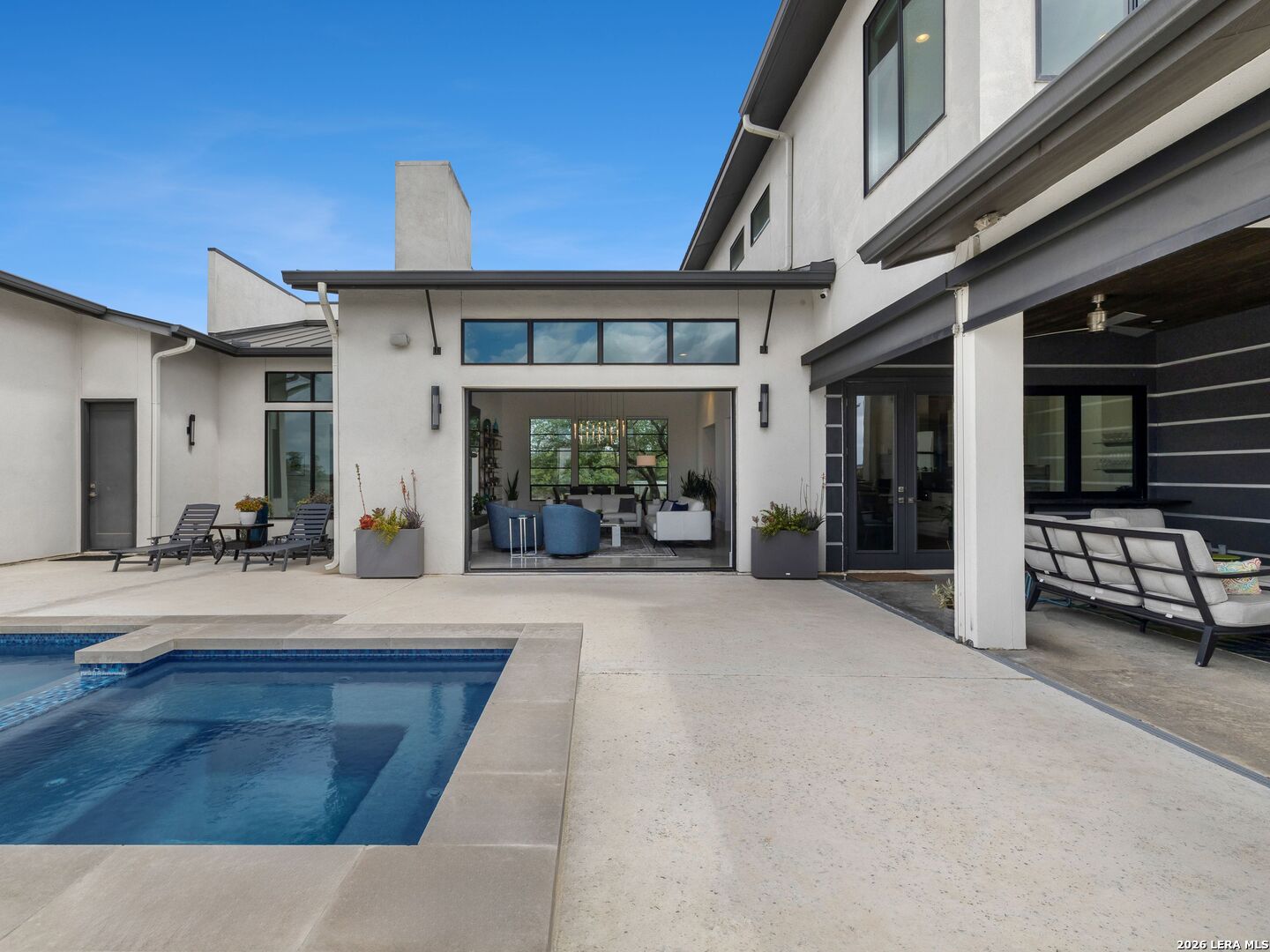 10206 Nina Ridge