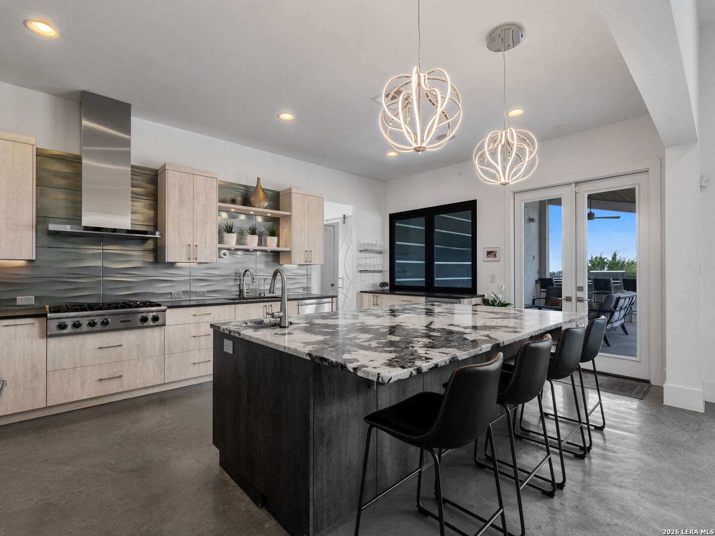 10206 Nina Ridge