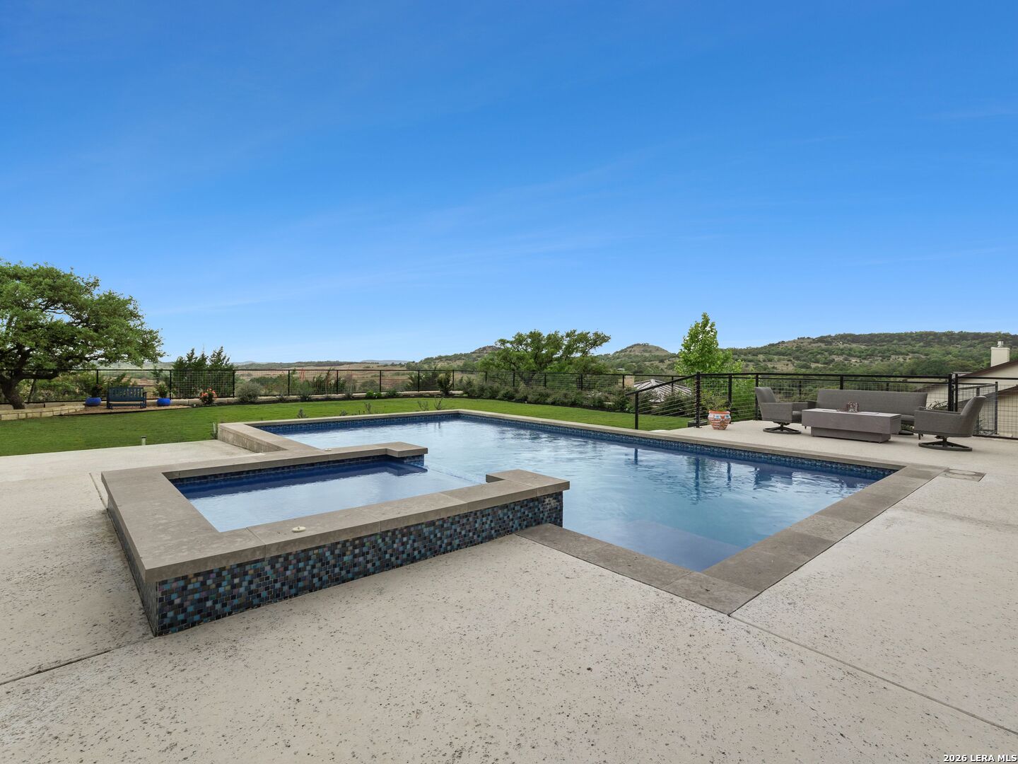 10206 Nina Ridge