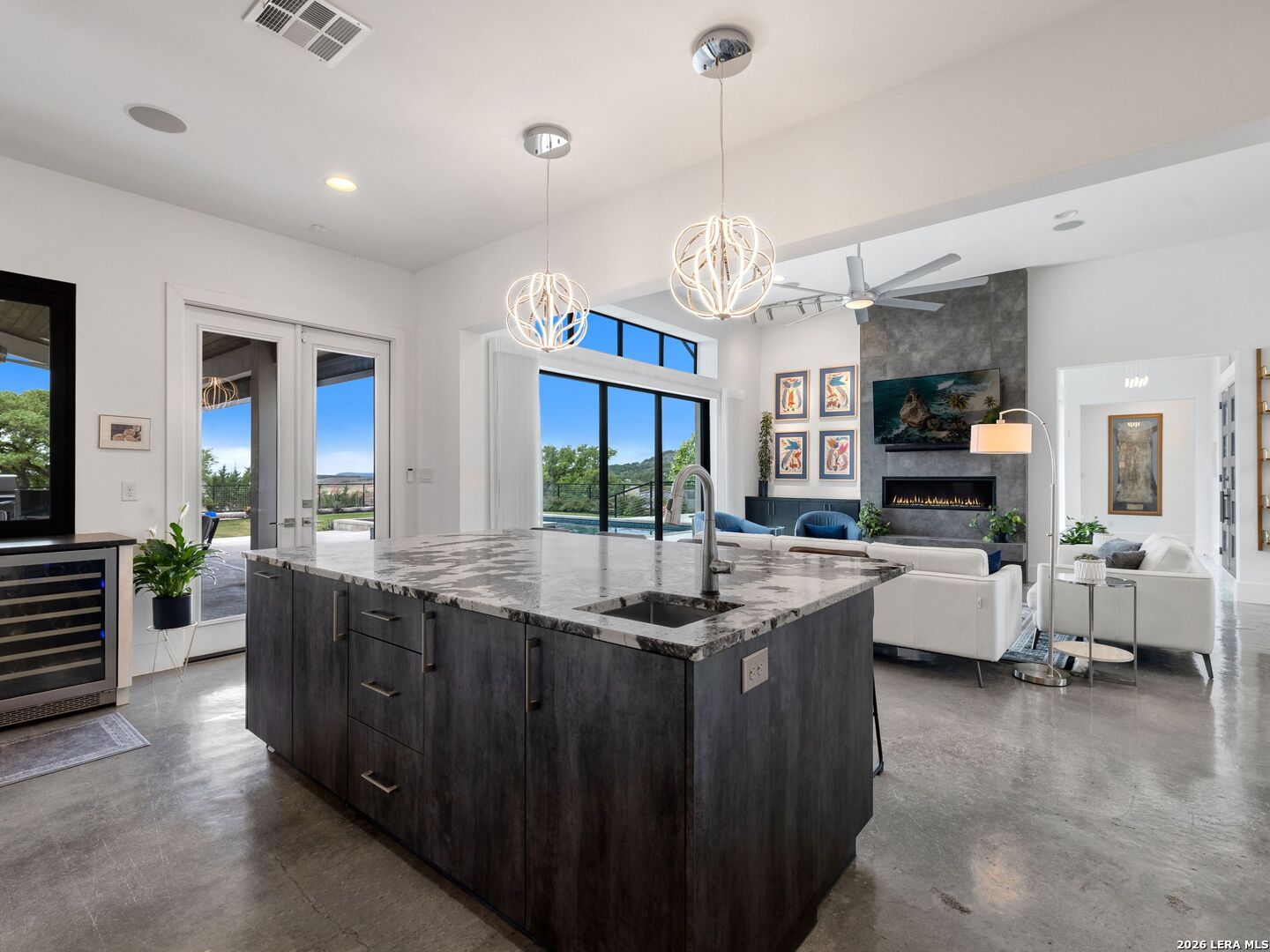 10206 Nina Ridge