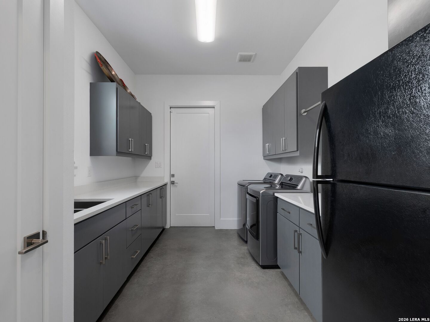 10206 Nina Ridge