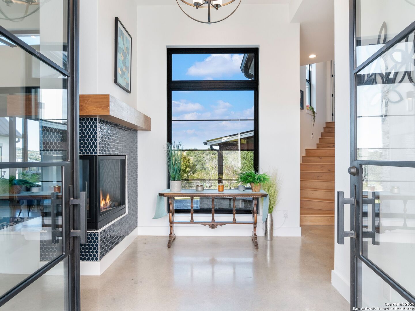 10803 Nina Ridge