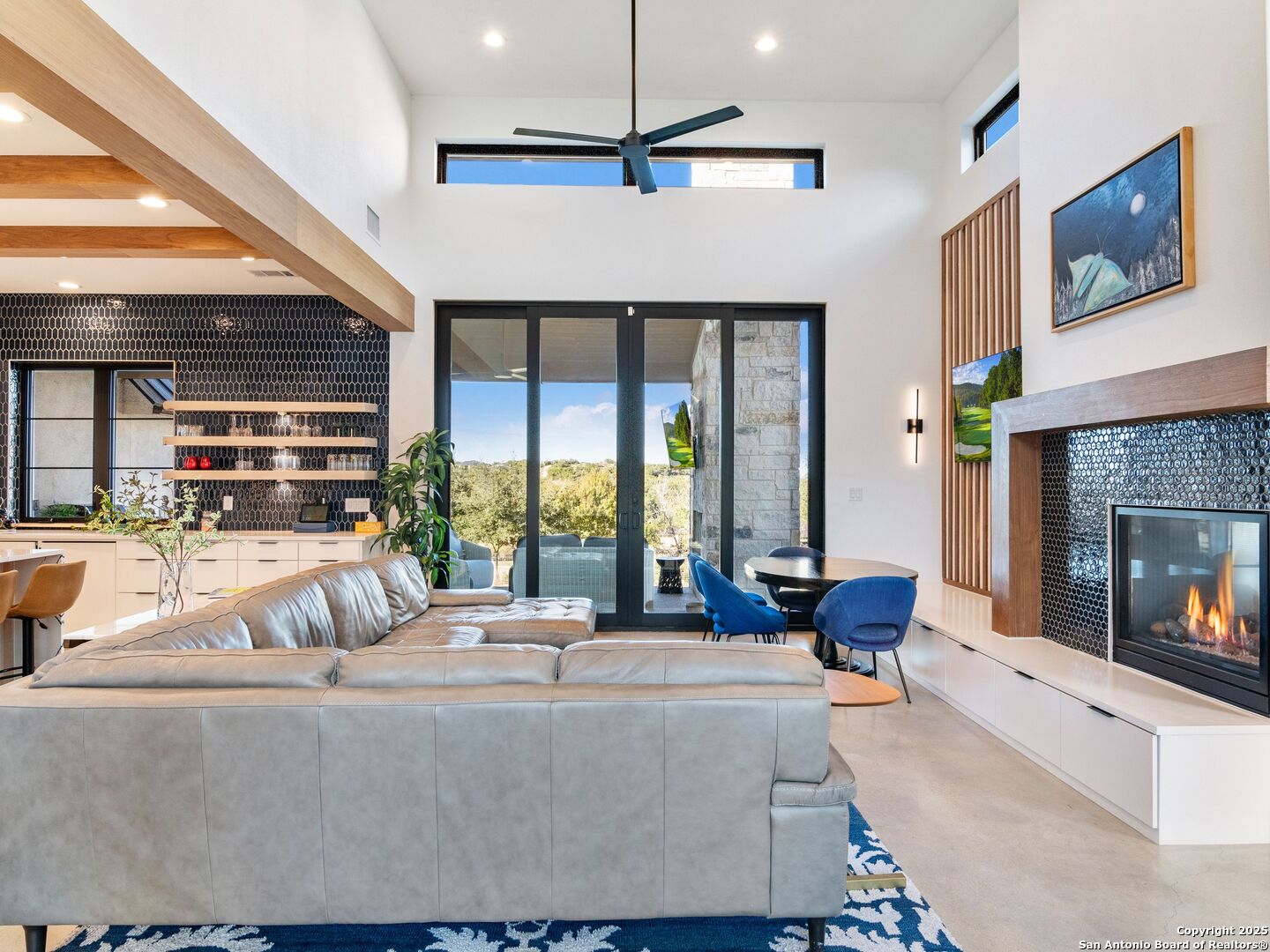10803 Nina Ridge