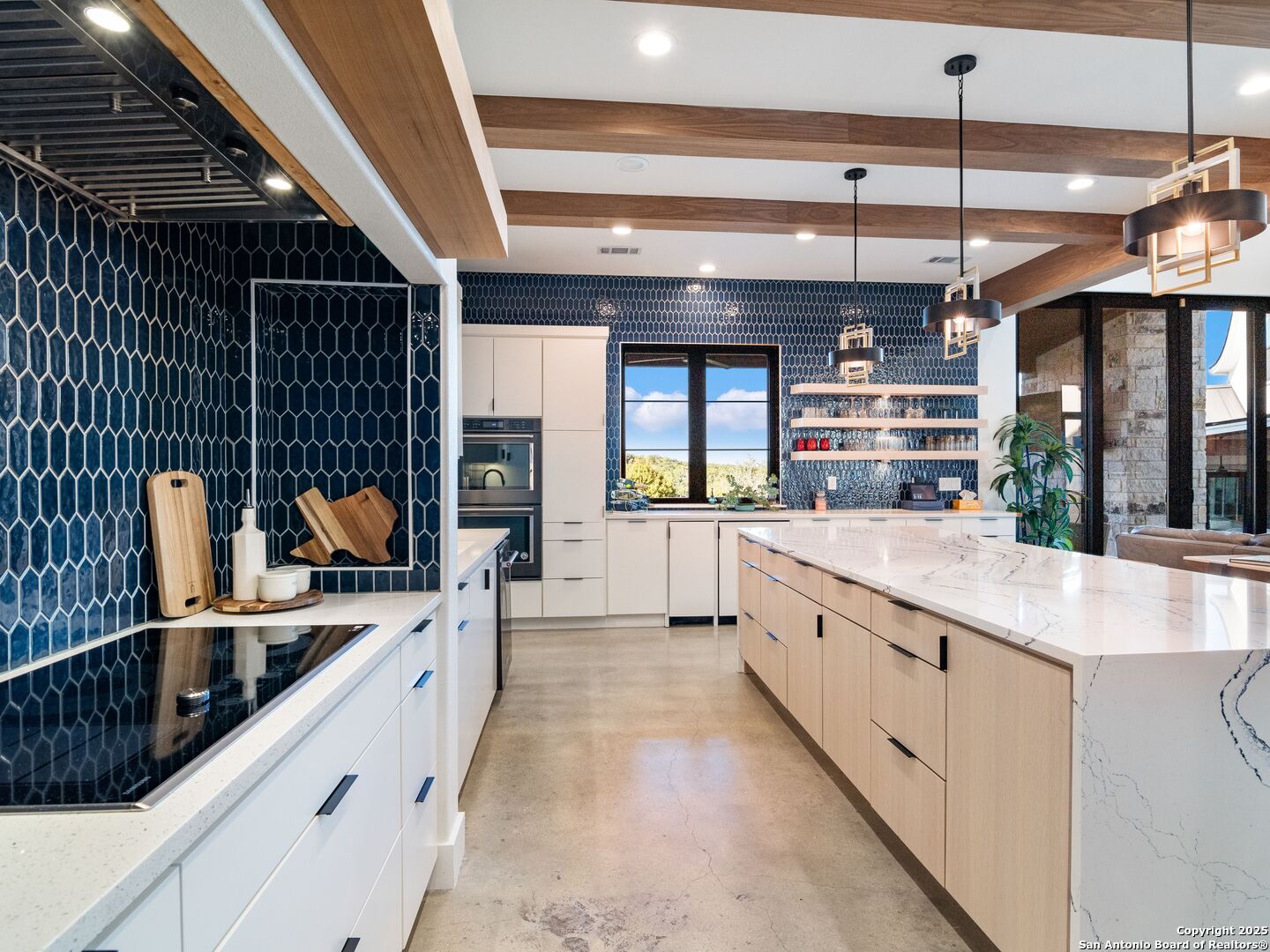 10803 Nina Ridge