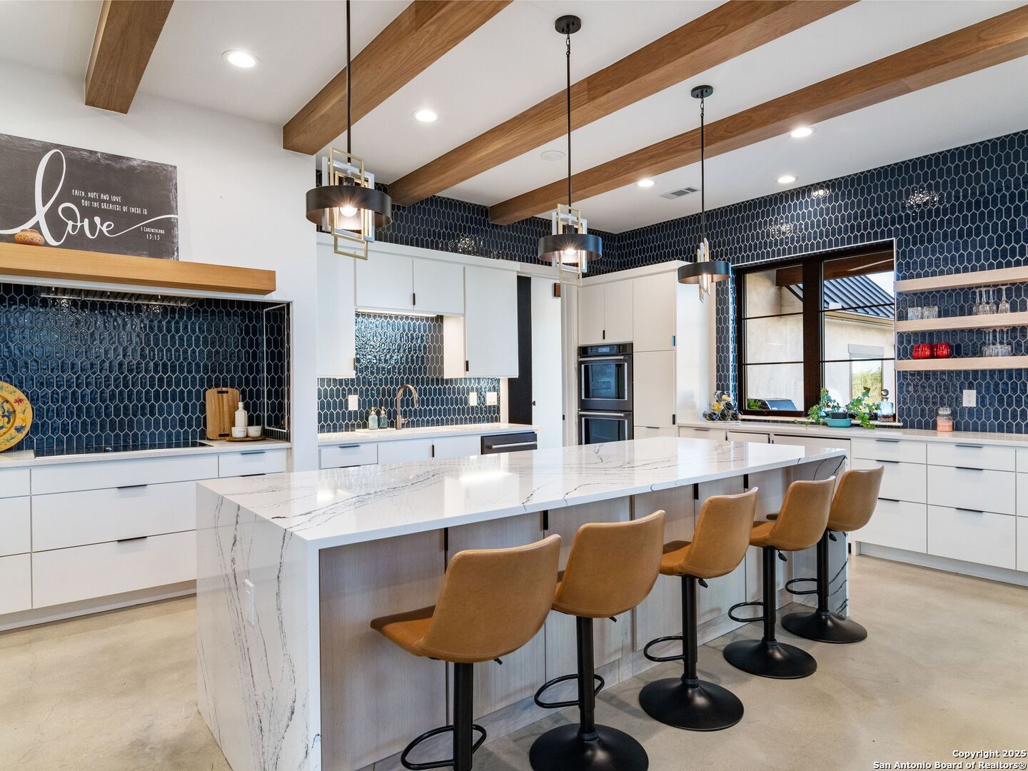 10803 Nina Ridge