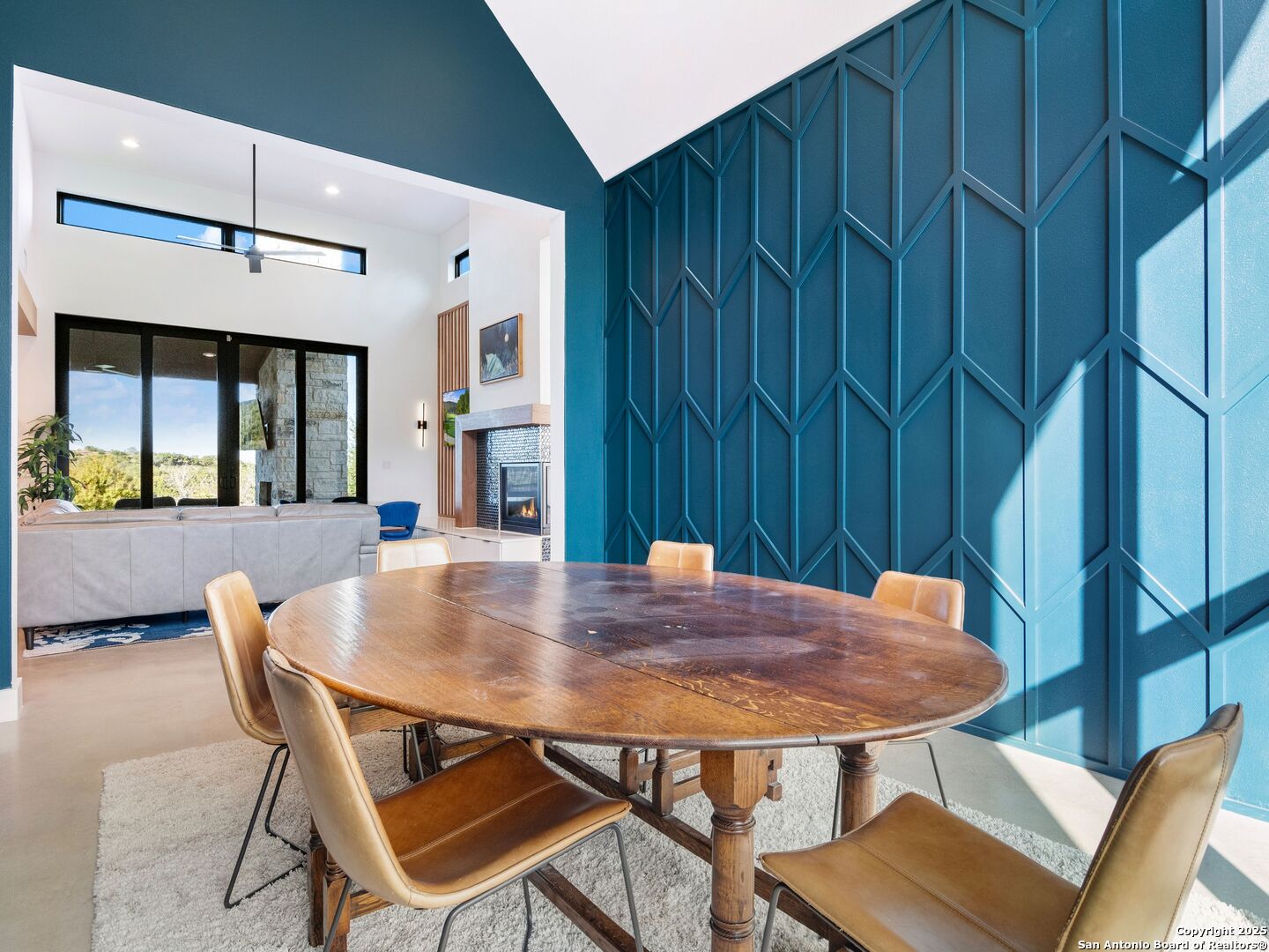 10803 Nina Ridge