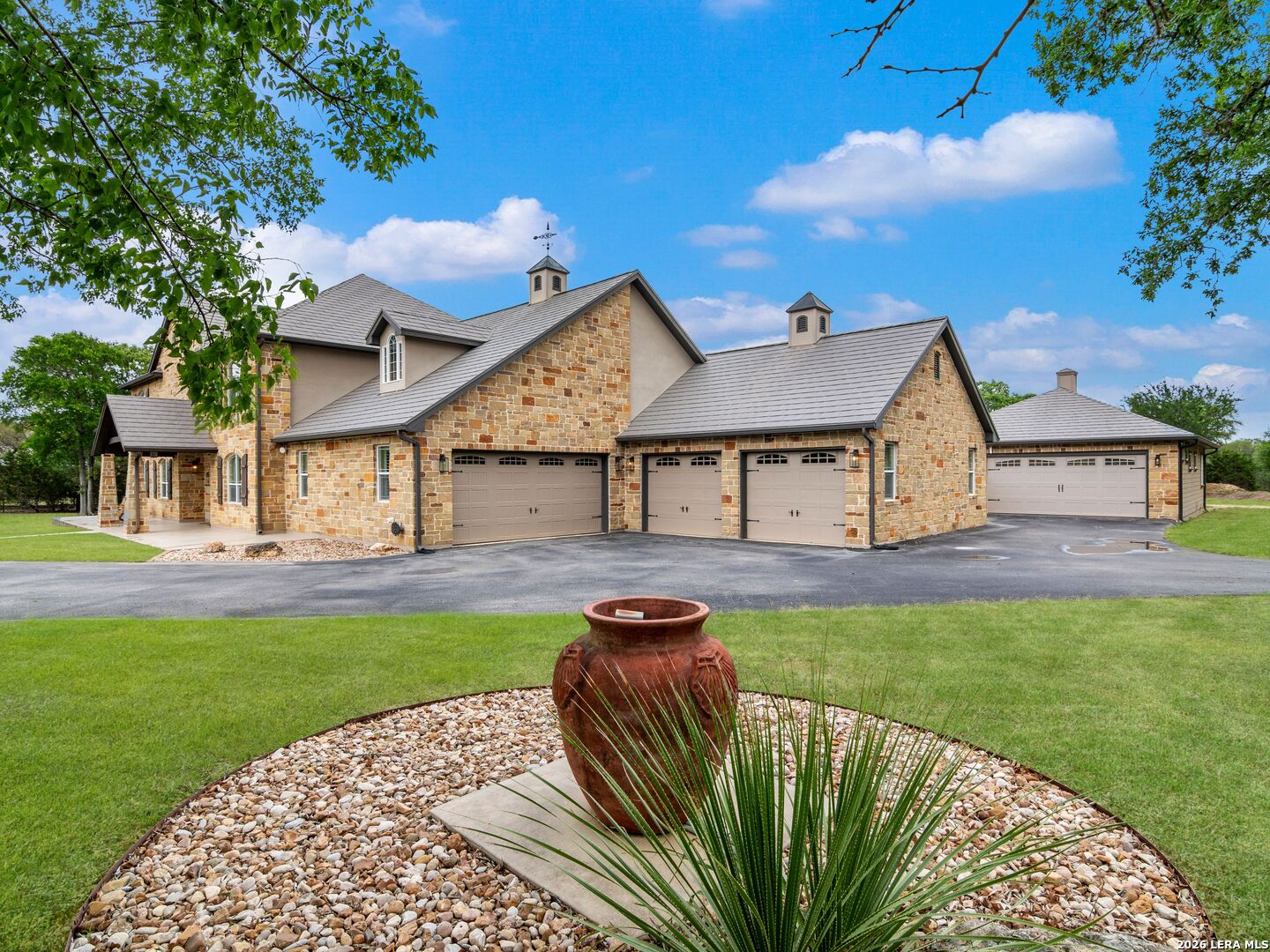 103 S Cibolo Hollow