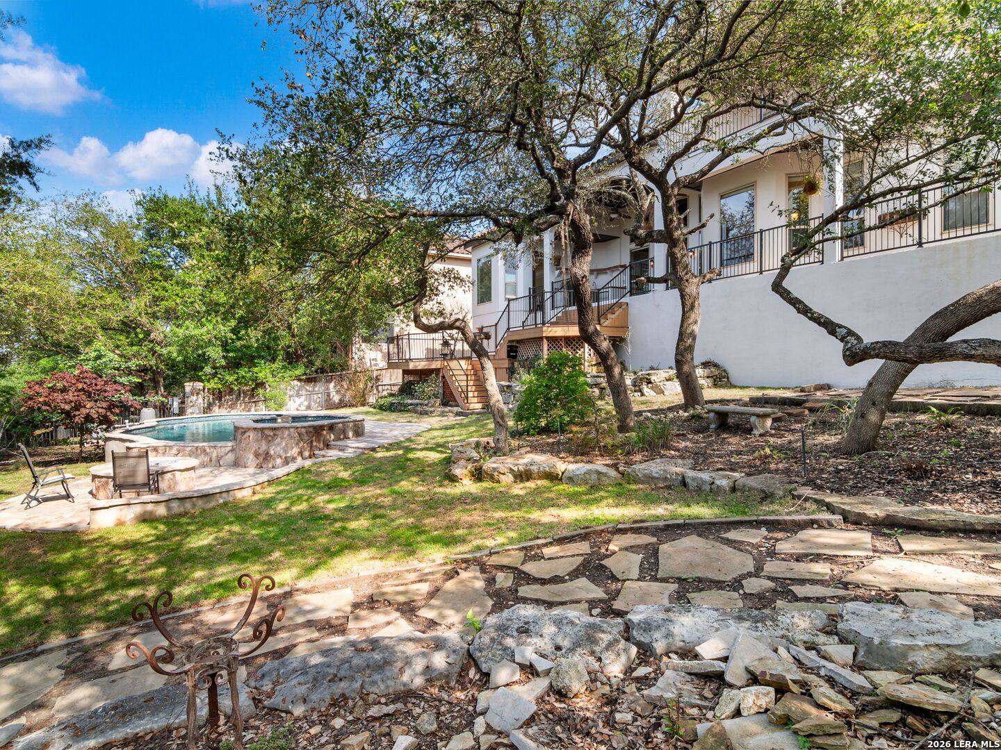 631 Sentry Hill