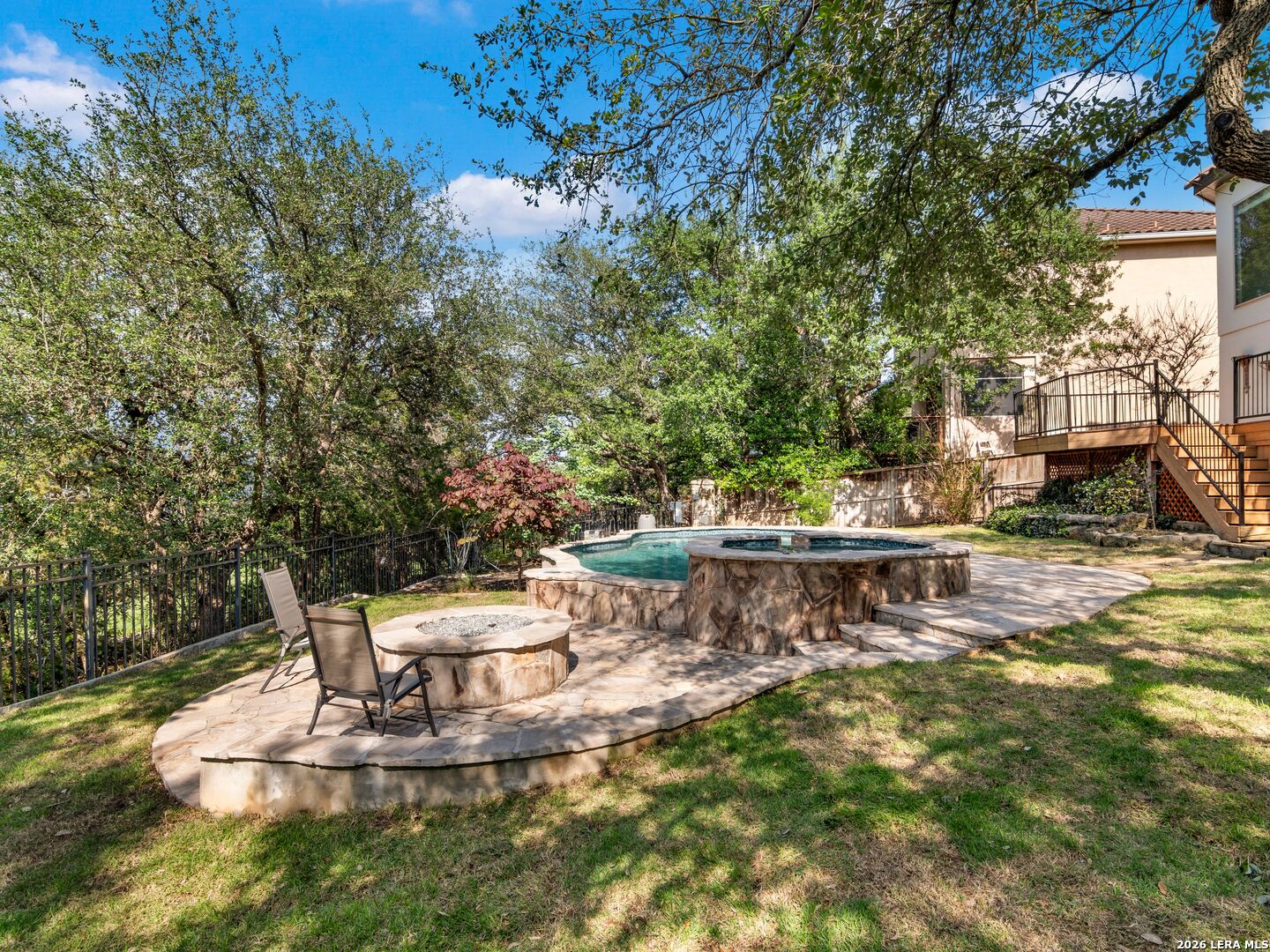 631 Sentry Hill