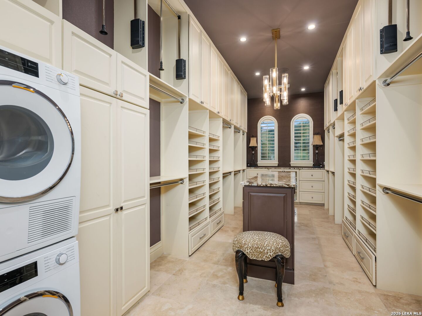 34 Galleria Drive
