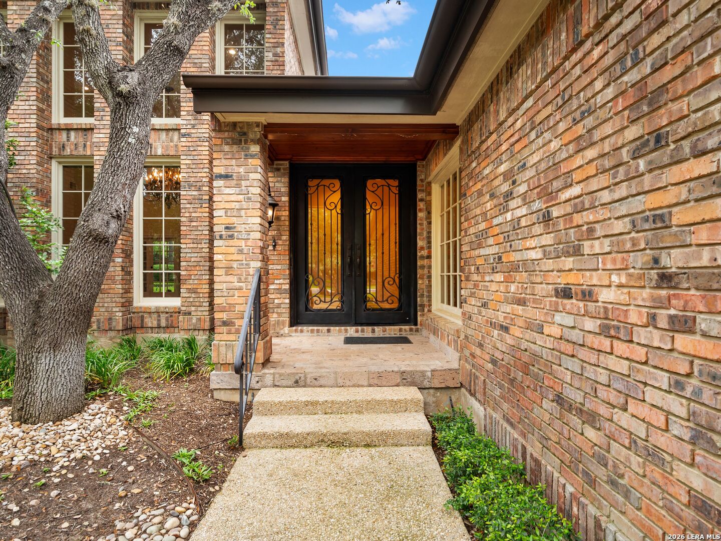 16 Galleria Drive