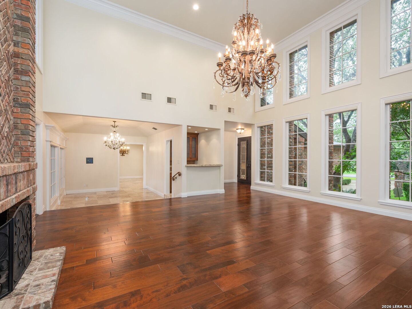 16 Galleria Drive