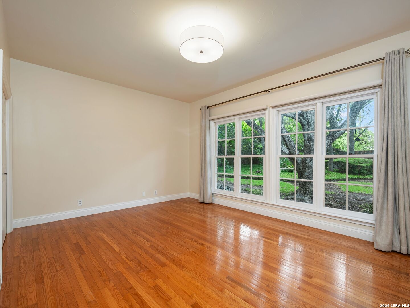 16 Galleria Drive