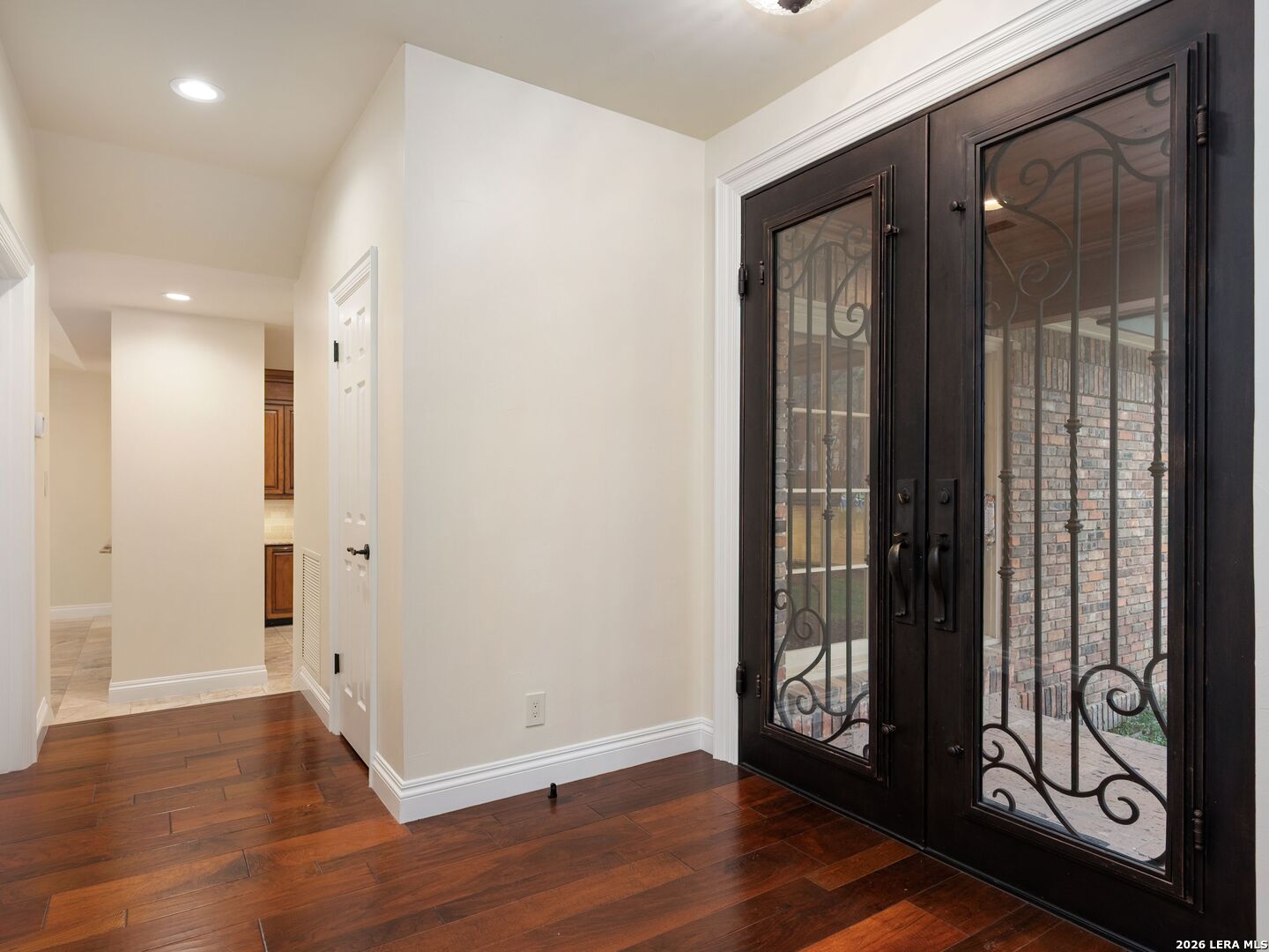 16 Galleria Drive