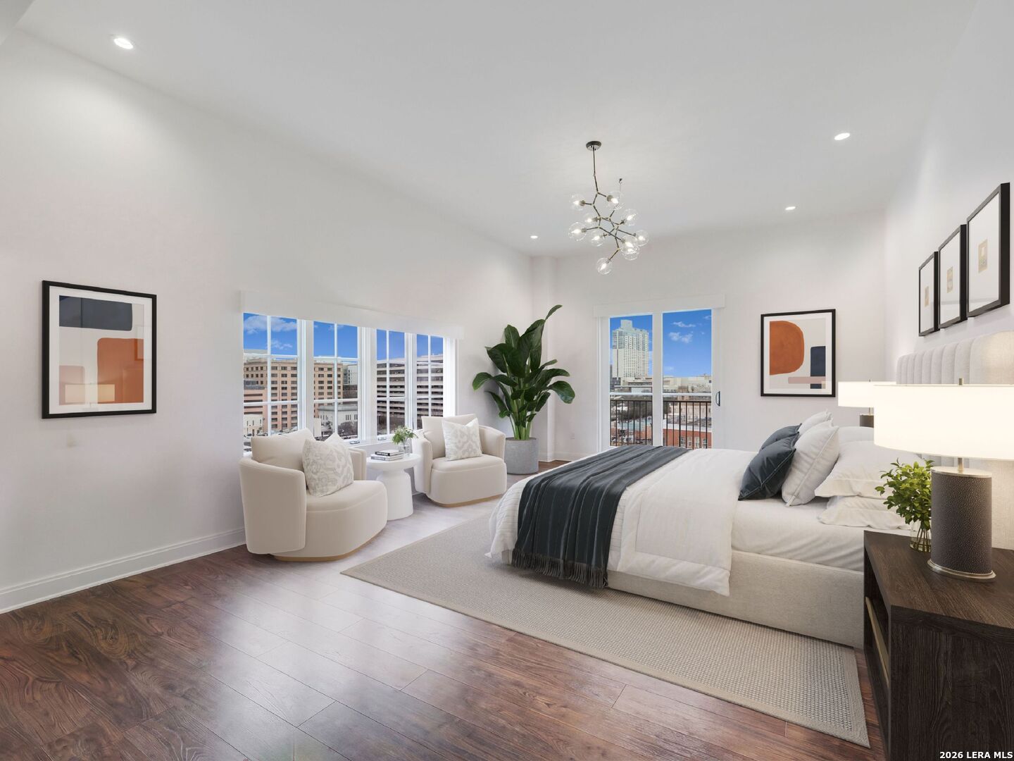 230 Dwyer Avenue 701