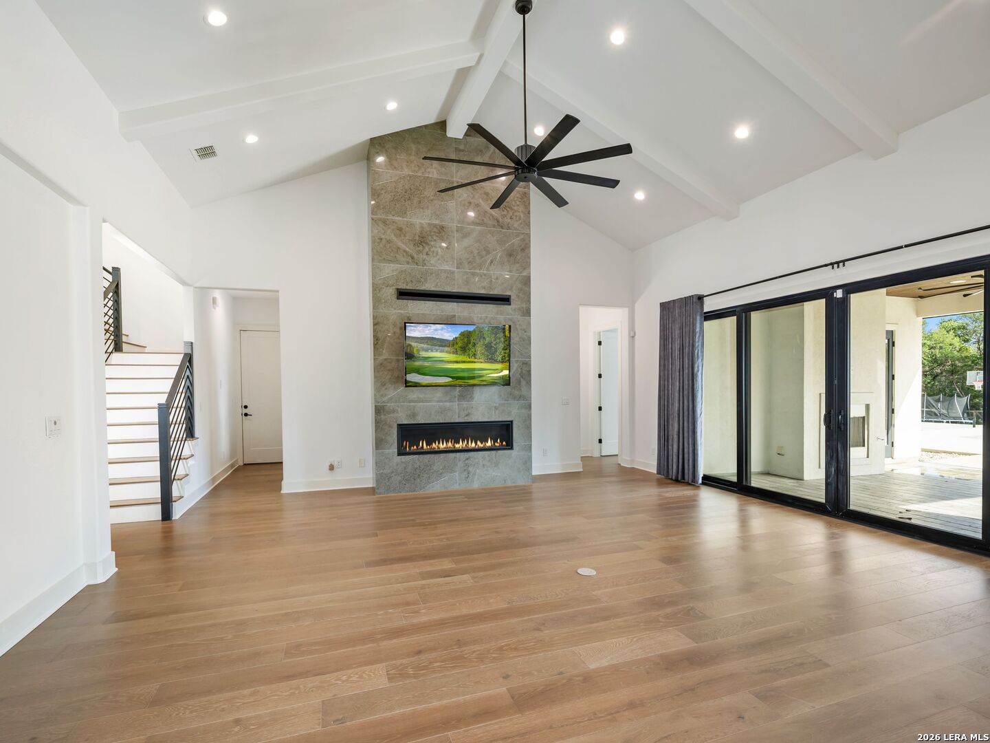 111 Wellesley Landing
