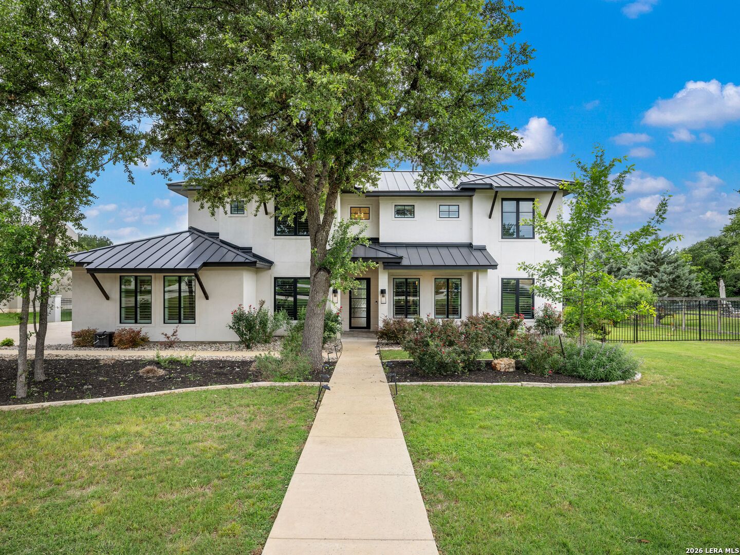 111 Wellesley Landing