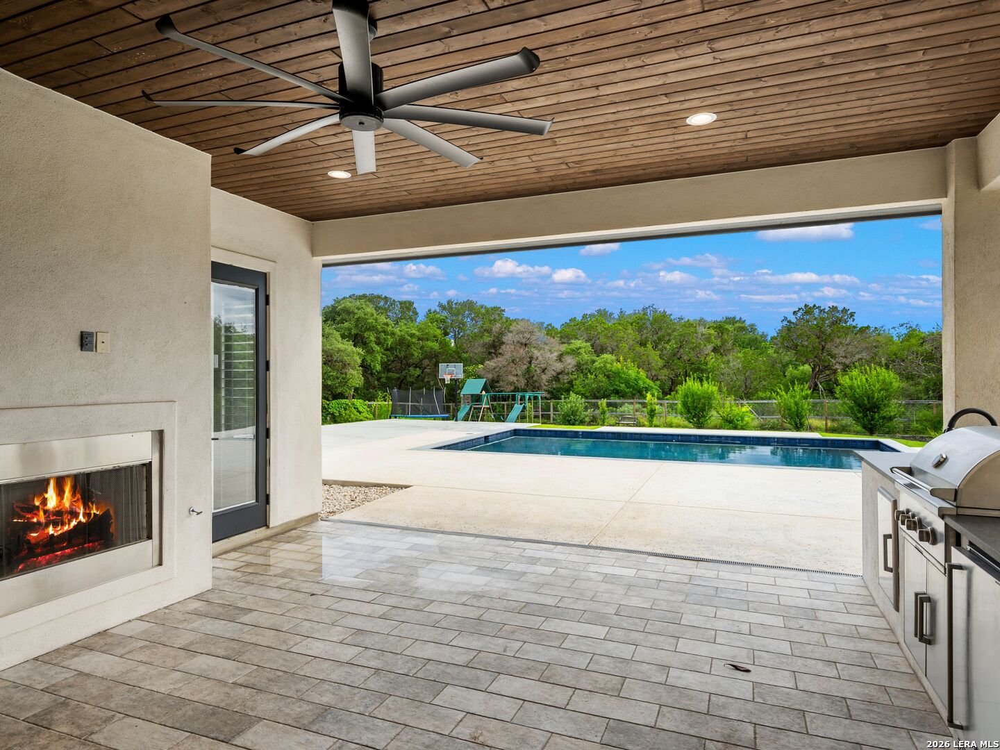 111 Wellesley Landing