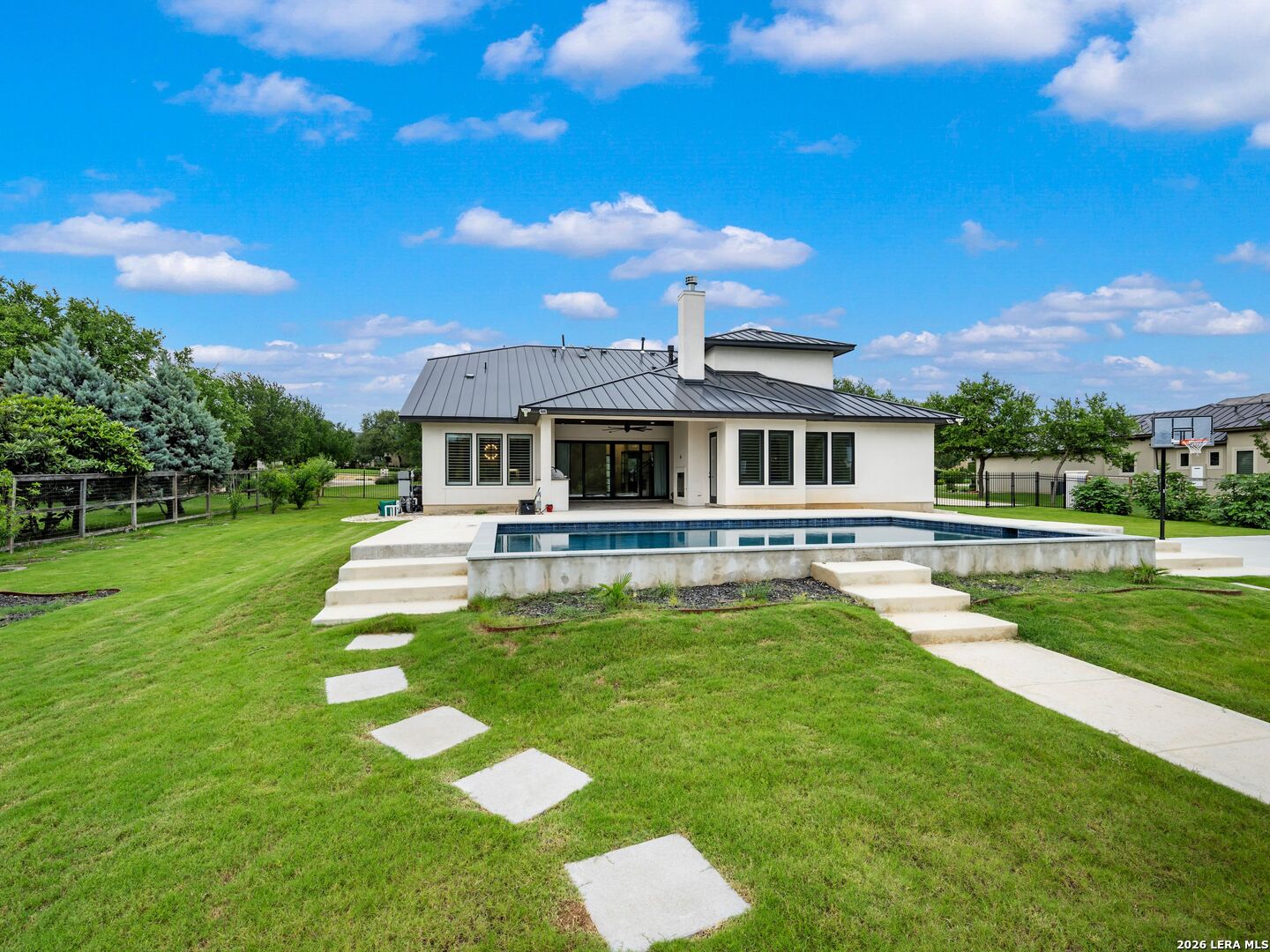 111 Wellesley Landing
