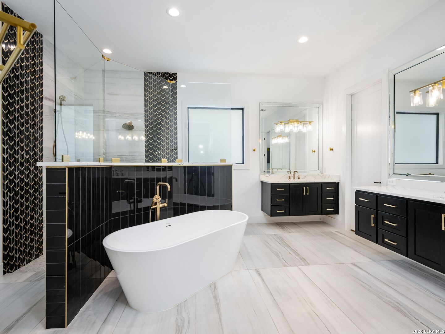 111 Wellesley Landing
