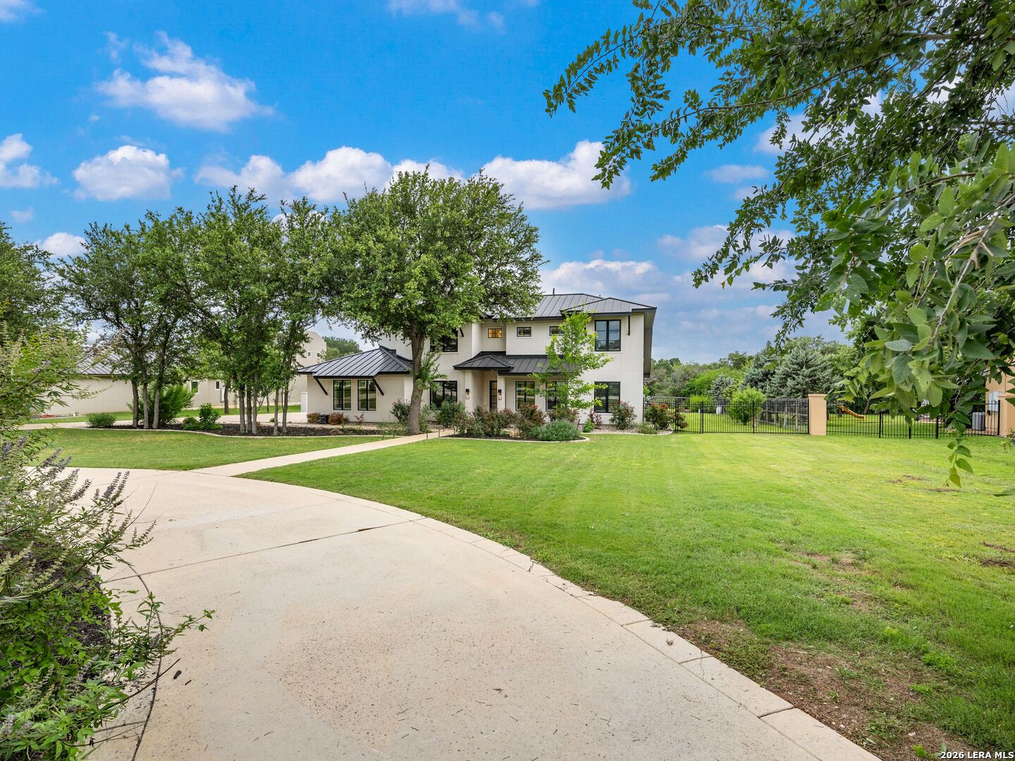 111 Wellesley Landing