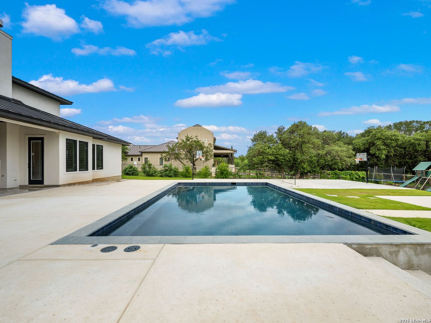 111 Wellesley Landing