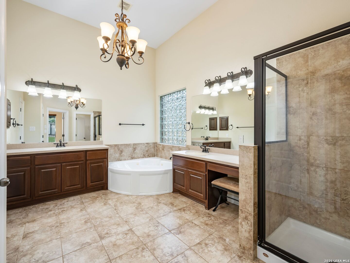 21502 Granada Hill