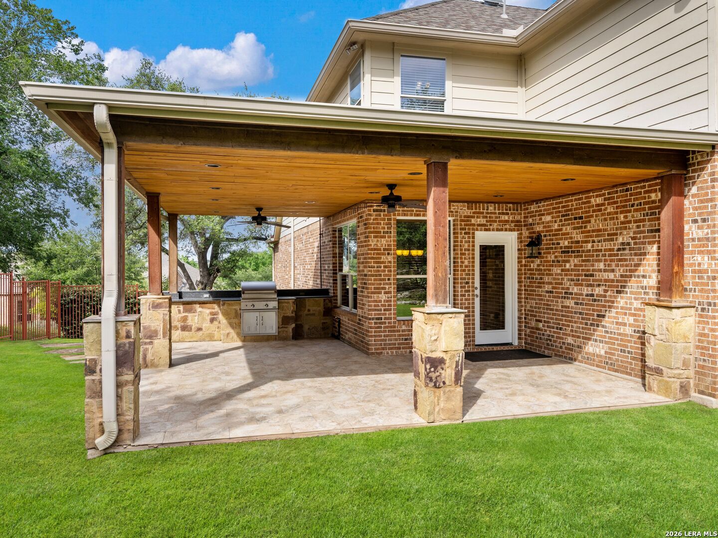 21502 Granada Hill