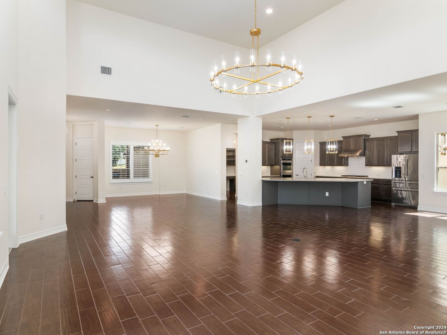 7222 BLUFF RUN