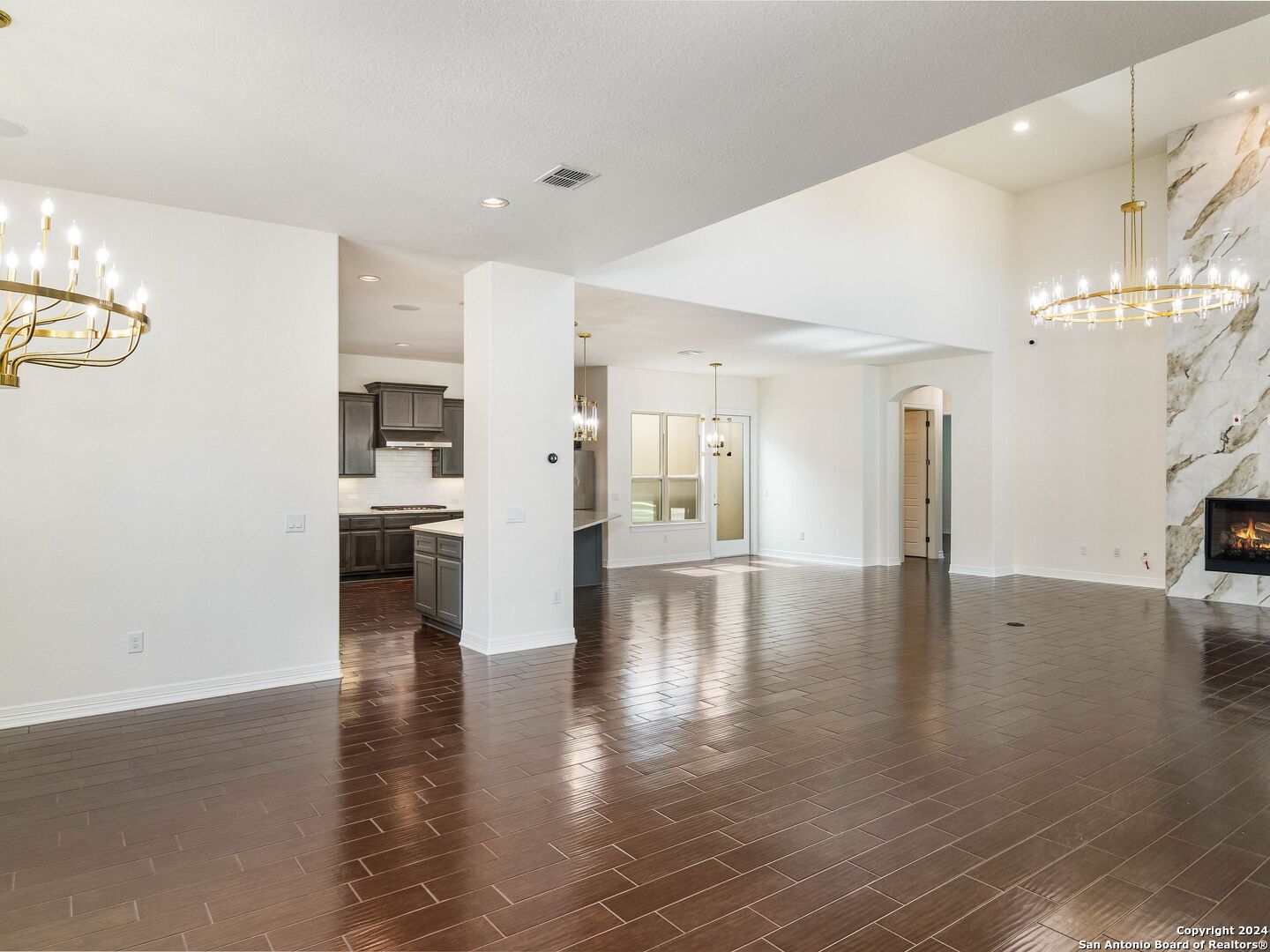 7222 BLUFF RUN