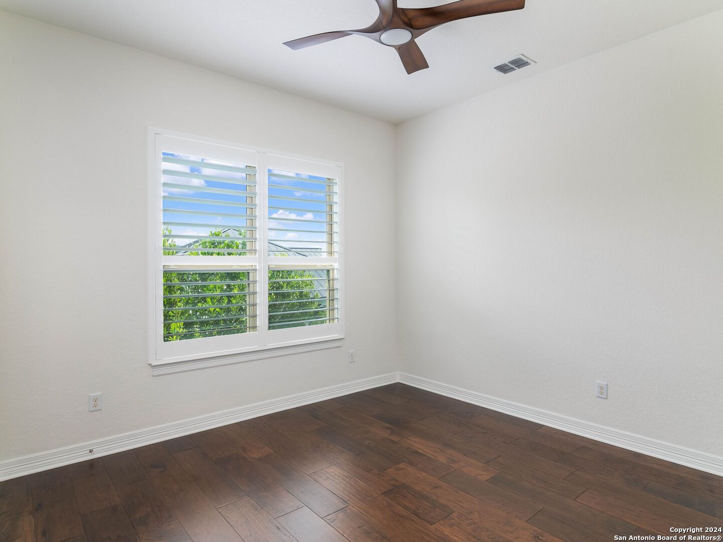 7222 BLUFF RUN