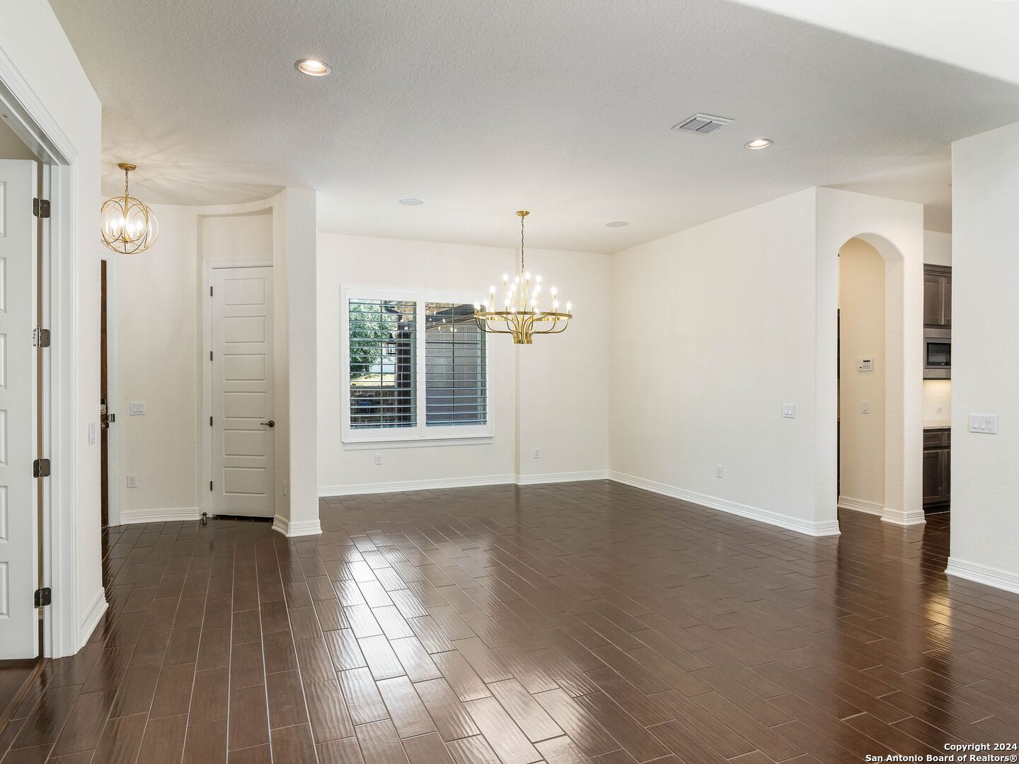 7222 BLUFF RUN