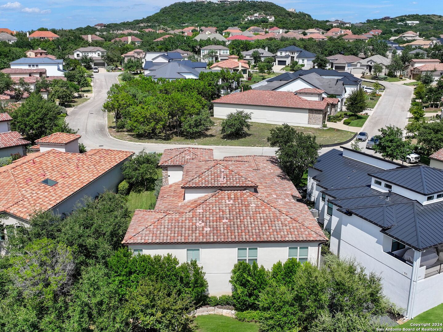 7222 BLUFF RUN