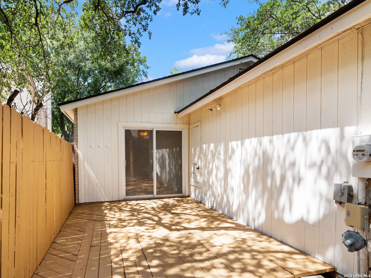 5934 Woodridge Cove