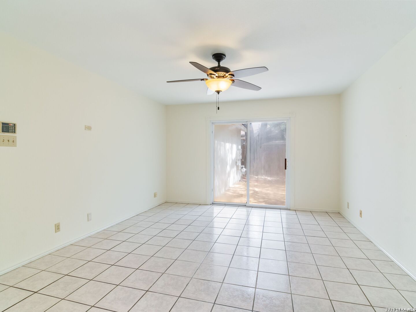 5934 Woodridge Cove