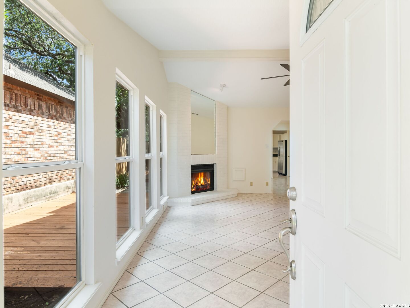5934 Woodridge Cove