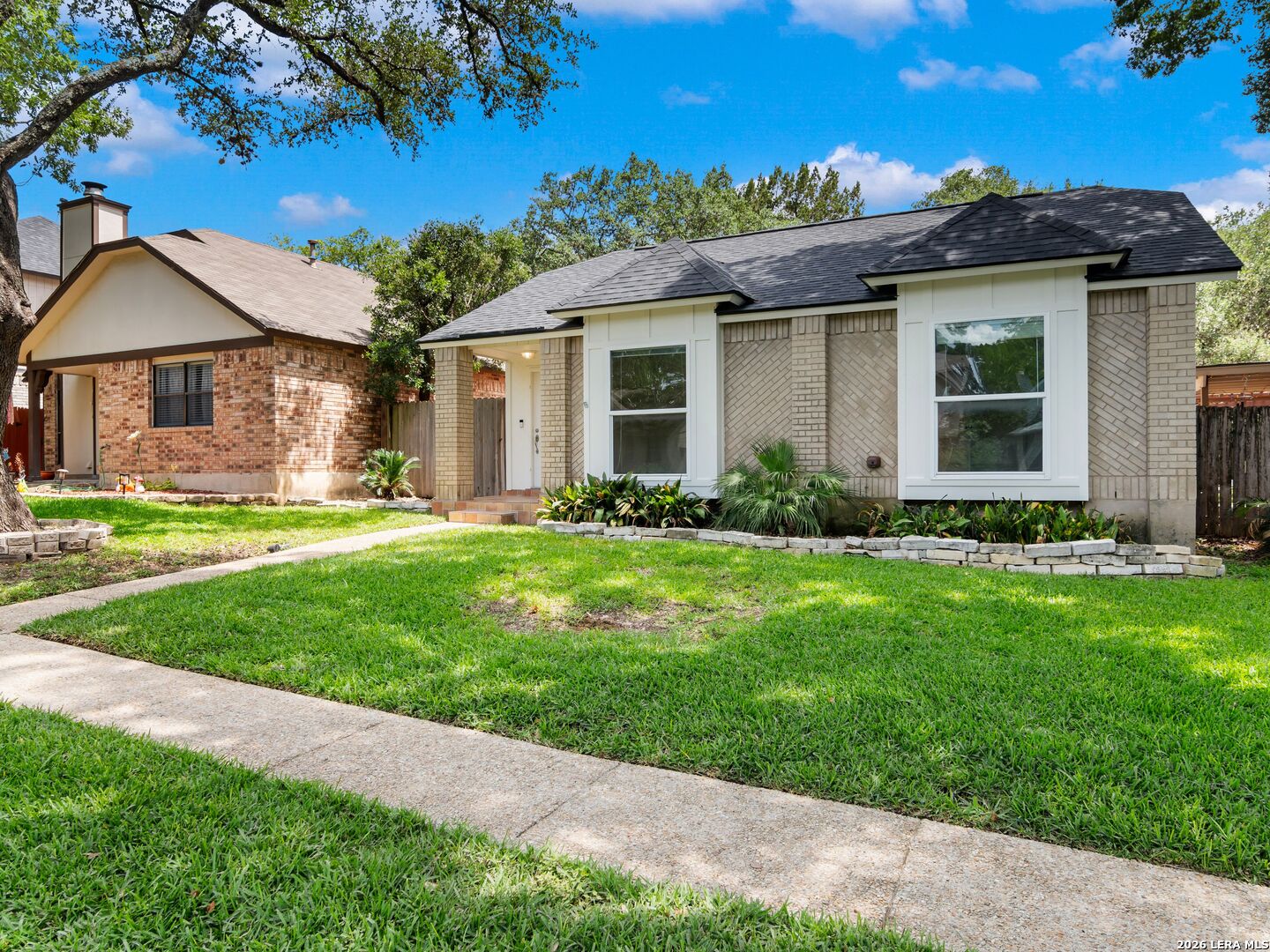 5934 Woodridge Cove