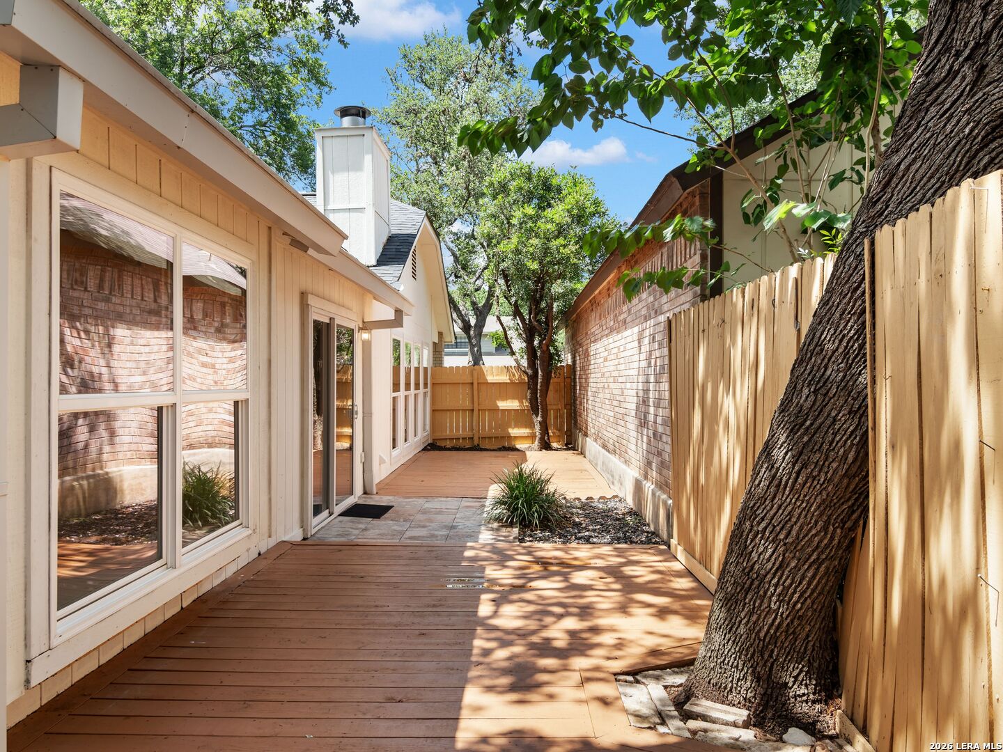 5934 Woodridge Cove