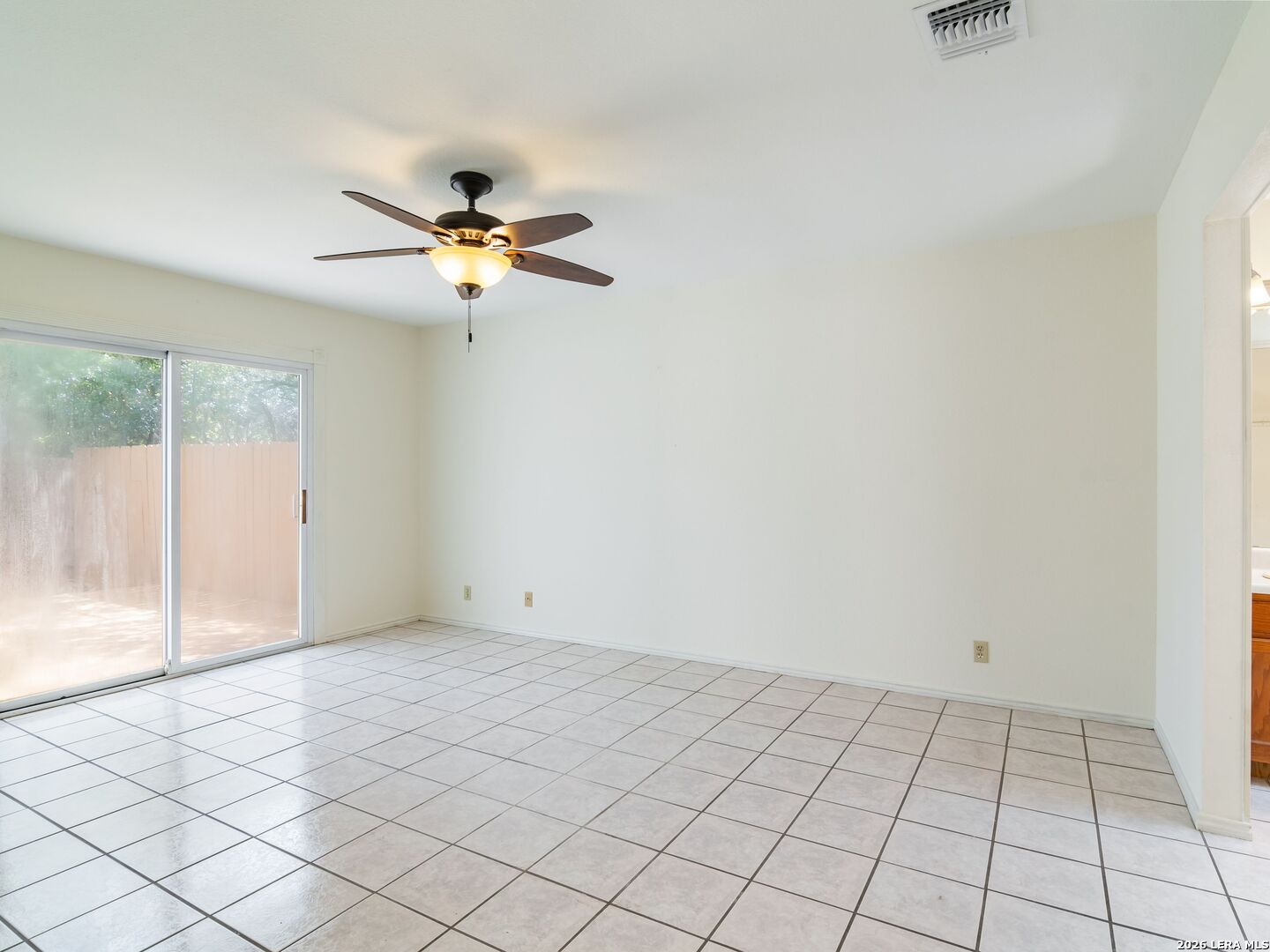 5934 Woodridge Cove